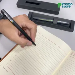 Vista previa de Bolígrafo metálico Prestige 4