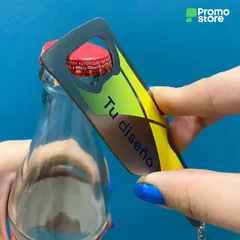 Vista previa de Llavero destapador tipo botella 2