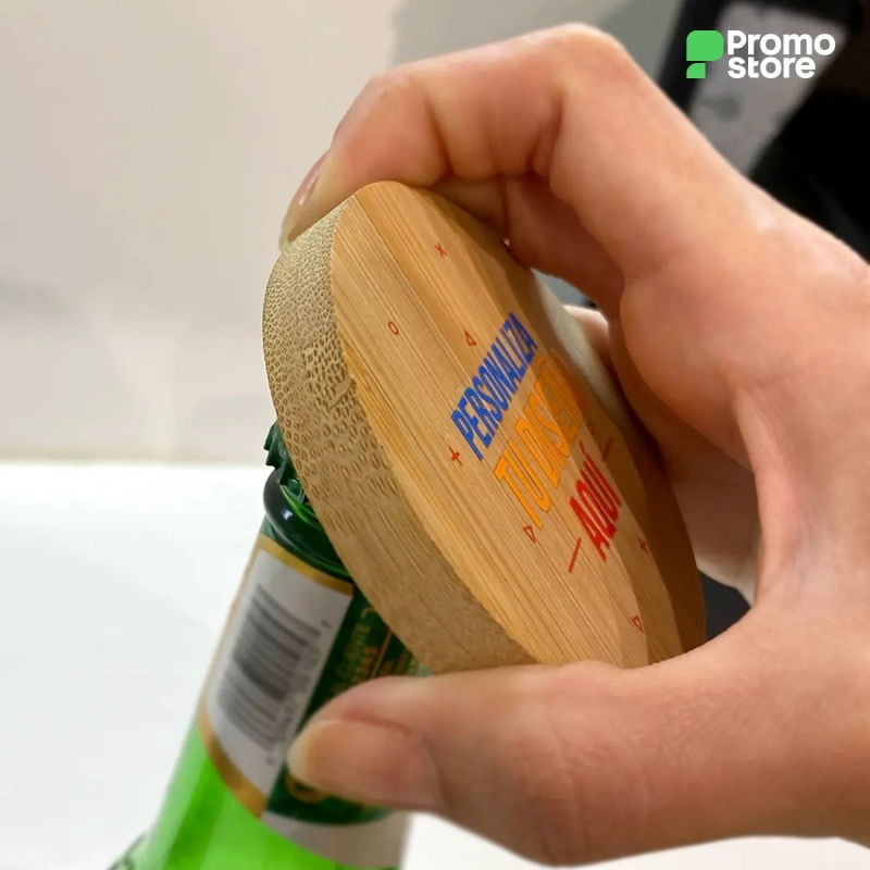 Vista previa de Destapador imantado Bambú 4