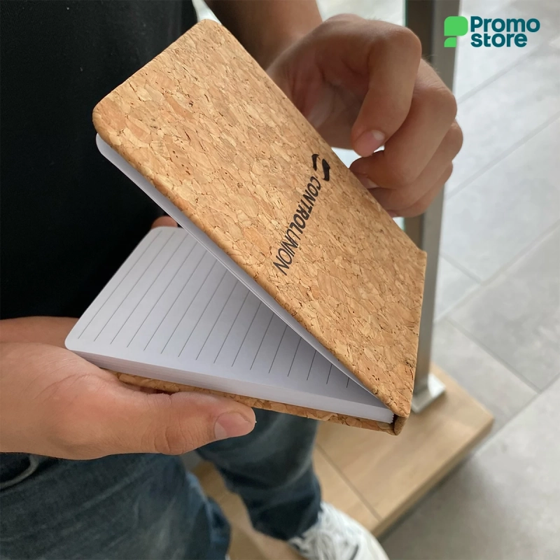 Vista previa de Libreta mini de corcho 9×13,2cm 2